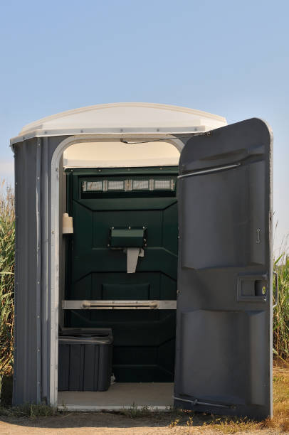 Best Porta potty rental near me  in Spirit Lake, ID